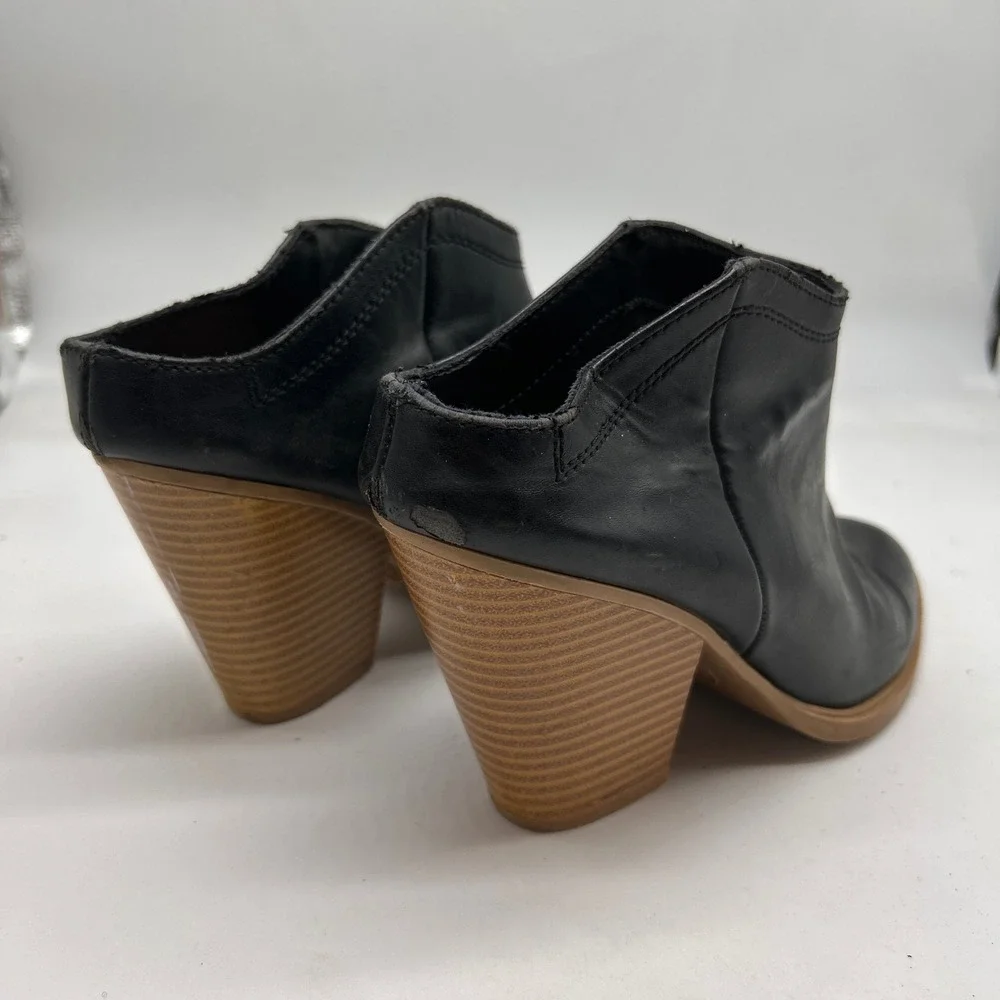DV Dolce Vita Womens Black Faux Leather Mule Bootie Stacked Heel Size 8
